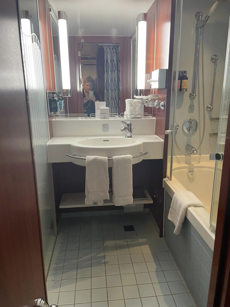 Cabin 10012 - Pride of America Cruise Ship