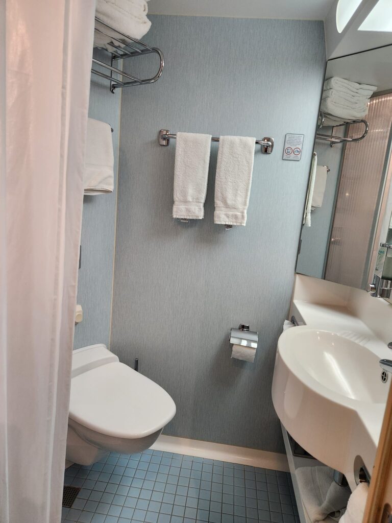 Cabin 7628 - Pride of America Cruise Ship