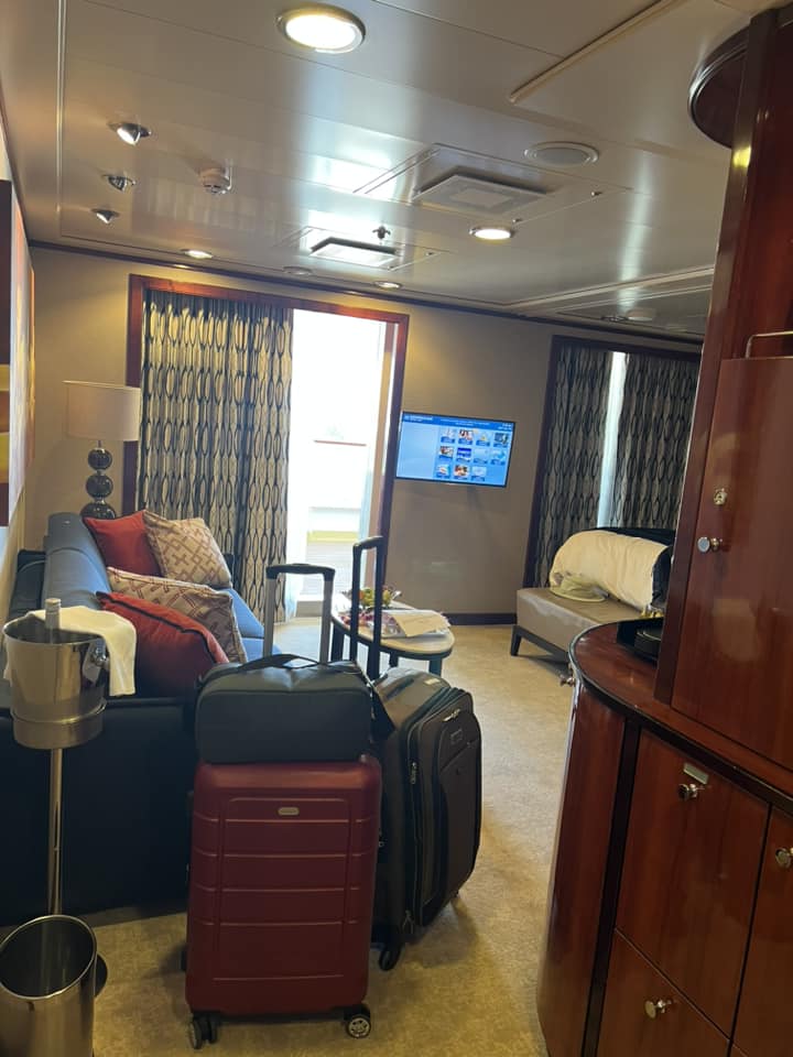 9014 Cabin Photo – Pride of America Cruise Ship – Cabin or Suite- Updated: 2024
