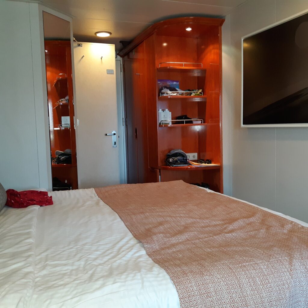 Cabin 9502 - Pride of America Cruise Ship