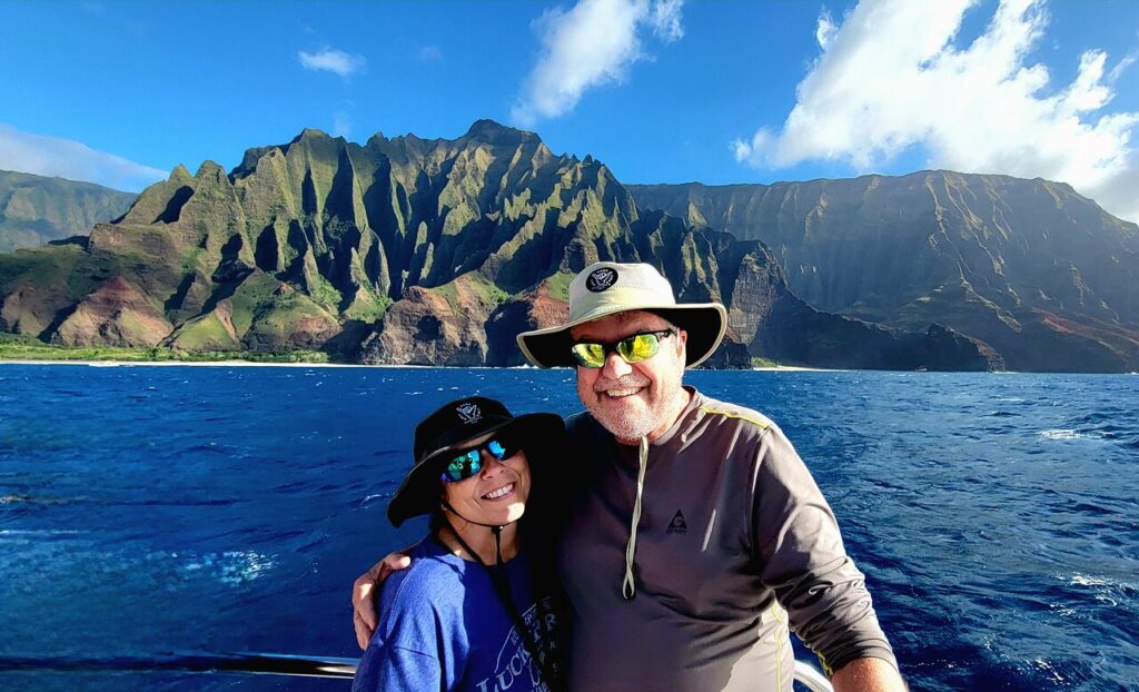 Deluxe Na Pali Sunset Tour on the Lucky Lady